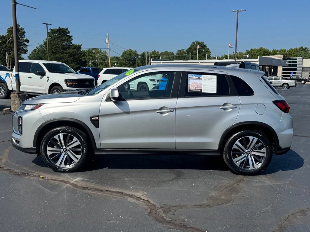 Used 2025 Mitsubishi Outlander Sport SE AWD/4WD image 26