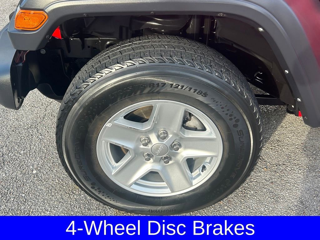 Used 2023 Jeep Gladiator Sport image 19