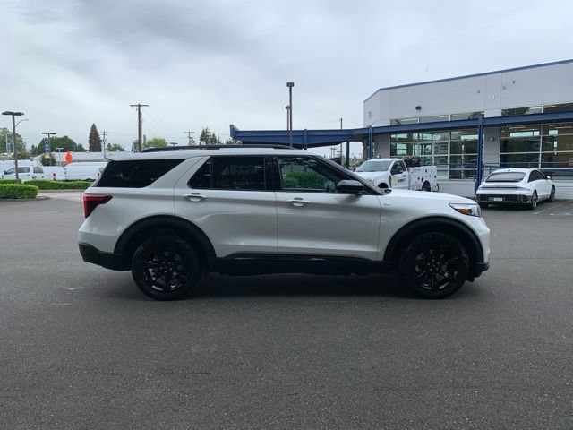 Certified 2022 Ford Explorer ST-Line w/ Class IV Trailer Tow Package AWD/4WD image 10