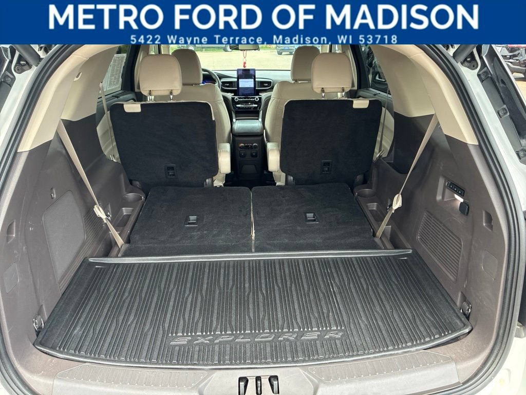 Certified 2023 Ford Explorer Platinum w/ Technology Package AWD/4WD image 44
