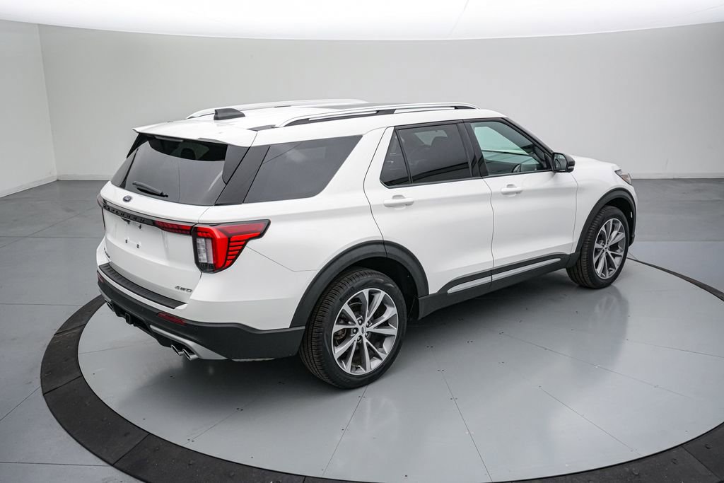 Certified 2025 Ford Explorer Platinum w/ Ultimate Package AWD/4WD image 5