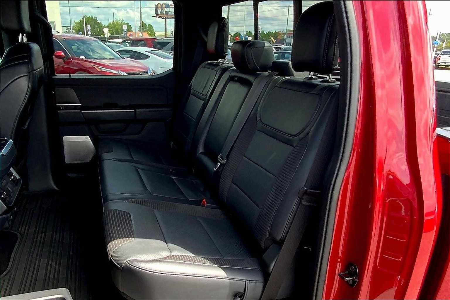 Certified 2022 Ford F150 Raptor w/ Equipment Group 801A High image 21