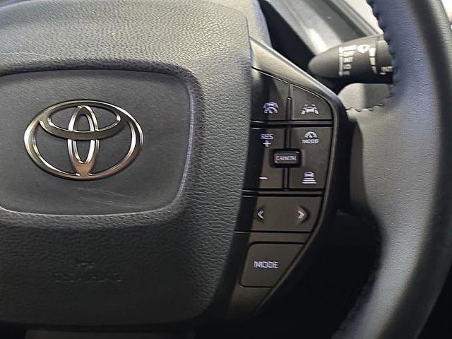 Used 2023 Toyota Prius LE AWD/4WD image 23