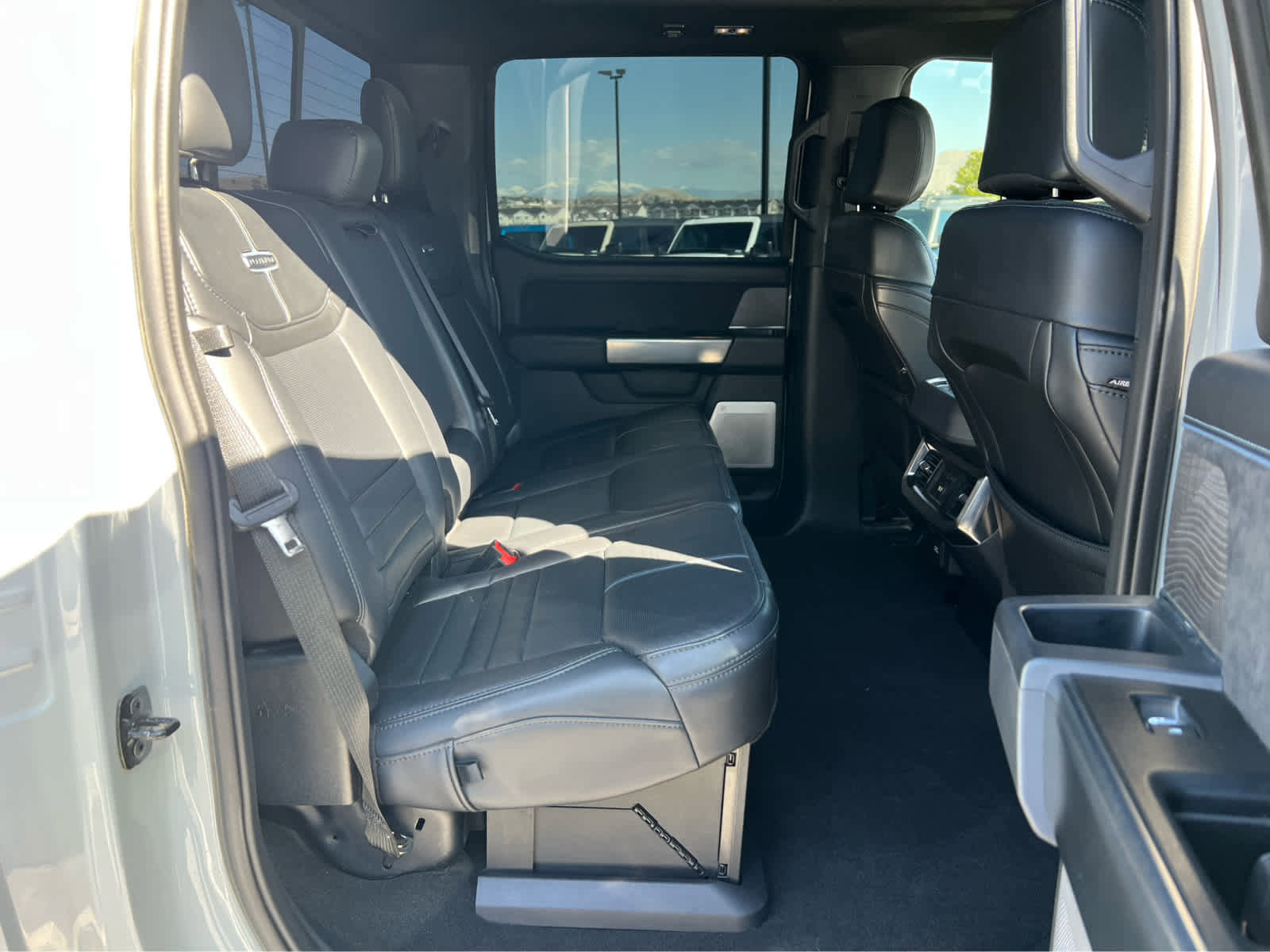 Certified 2025 Ford F450 Platinum AWD/4WD image 27