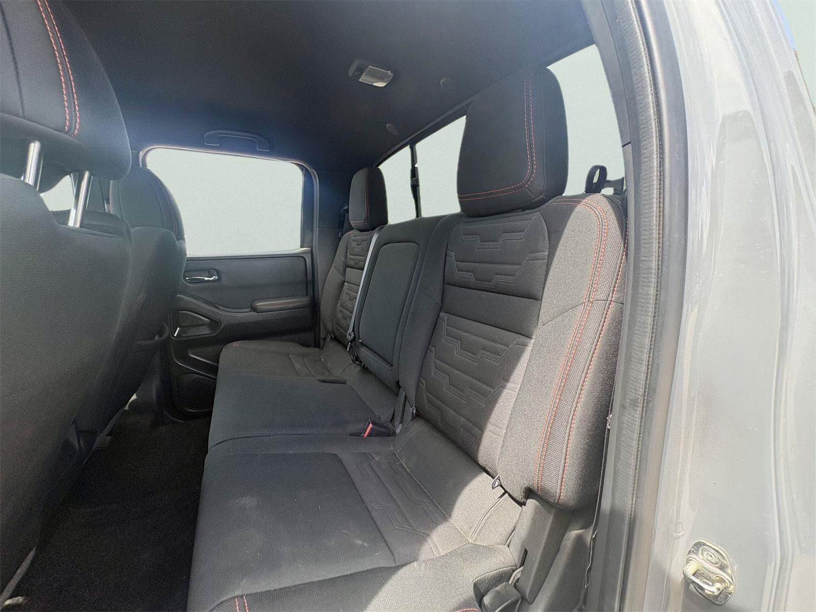 Used 2023 Nissan Frontier PRO-4X w/ Technology Package AWD/4WD image 13