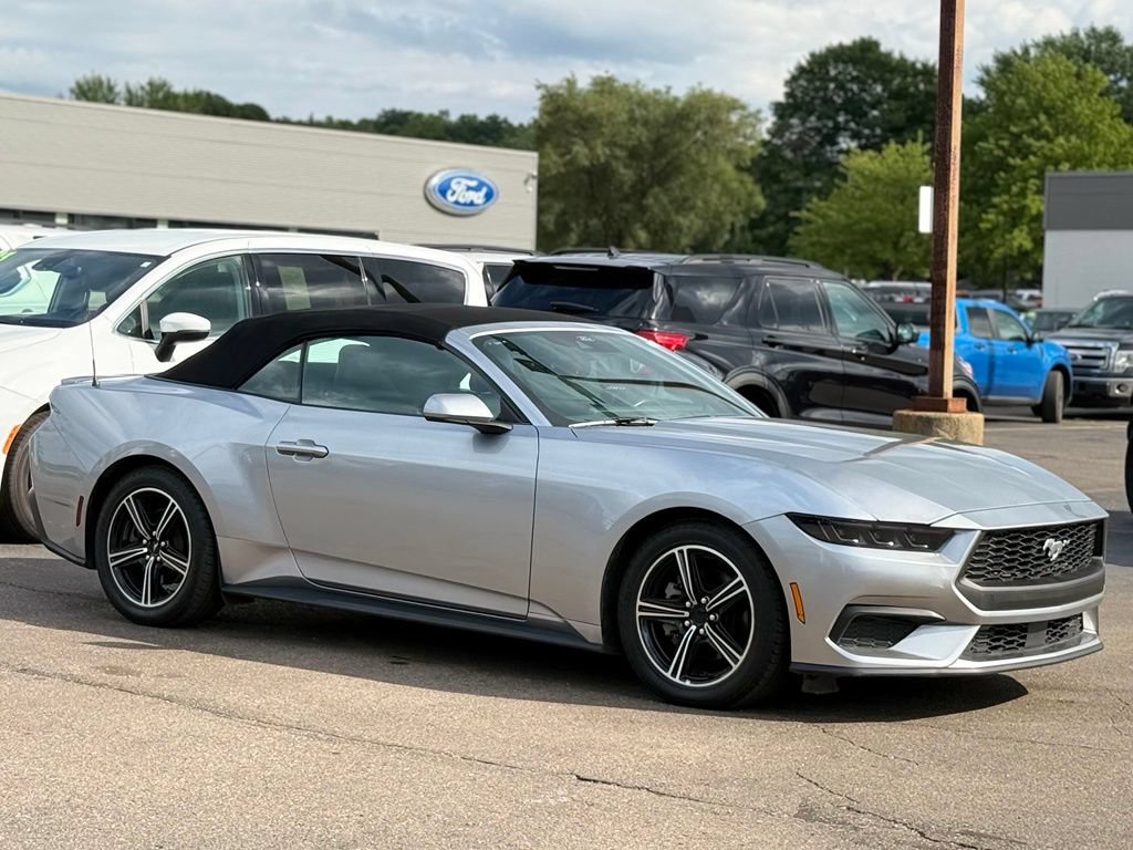 Certified 2025 Ford Mustang Convertible RWD image 27