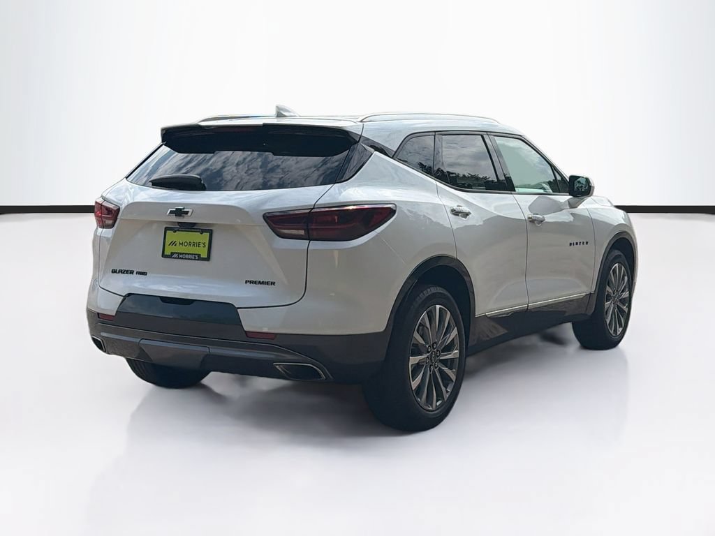 Used 2023 Chevrolet Blazer Premier w/ Driver Confidence II Package AWD/4WD image 5