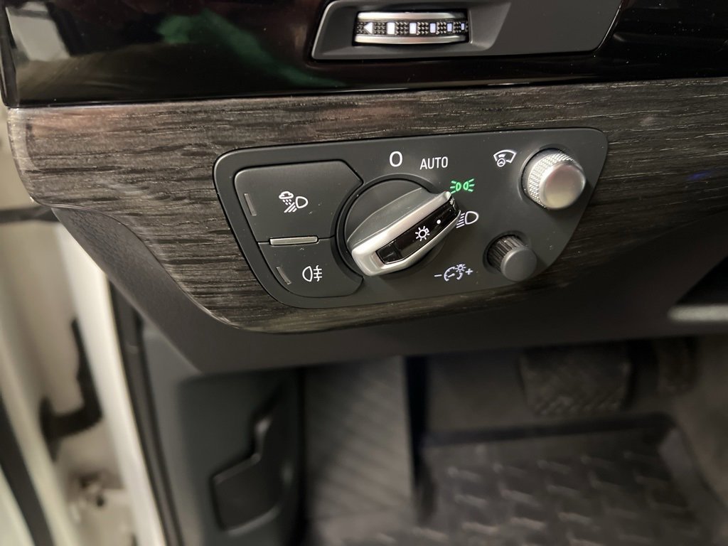 Used 2018 Audi Q7 3.0T Prestige w/ Prestige Package image 27