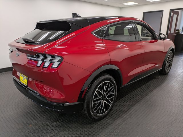 Certified 2024 Ford Mustang Mach-E Premium image 3