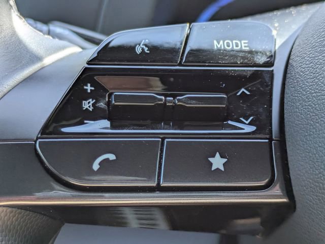 Used 2025 Hyundai Elantra Sport image 22