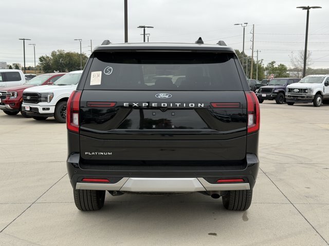 Certified 2025 Ford Expedition Platinum w/ Driver's Package AWD/4WD image 7