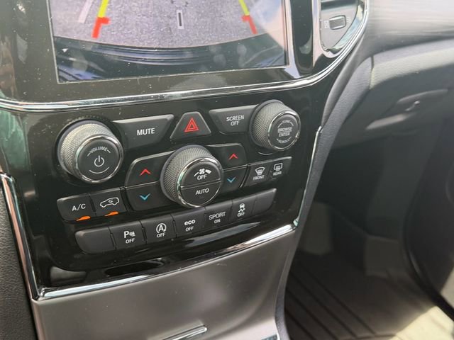 Used 2021 Jeep Grand Cherokee Laredo X AWD/4WD image 21