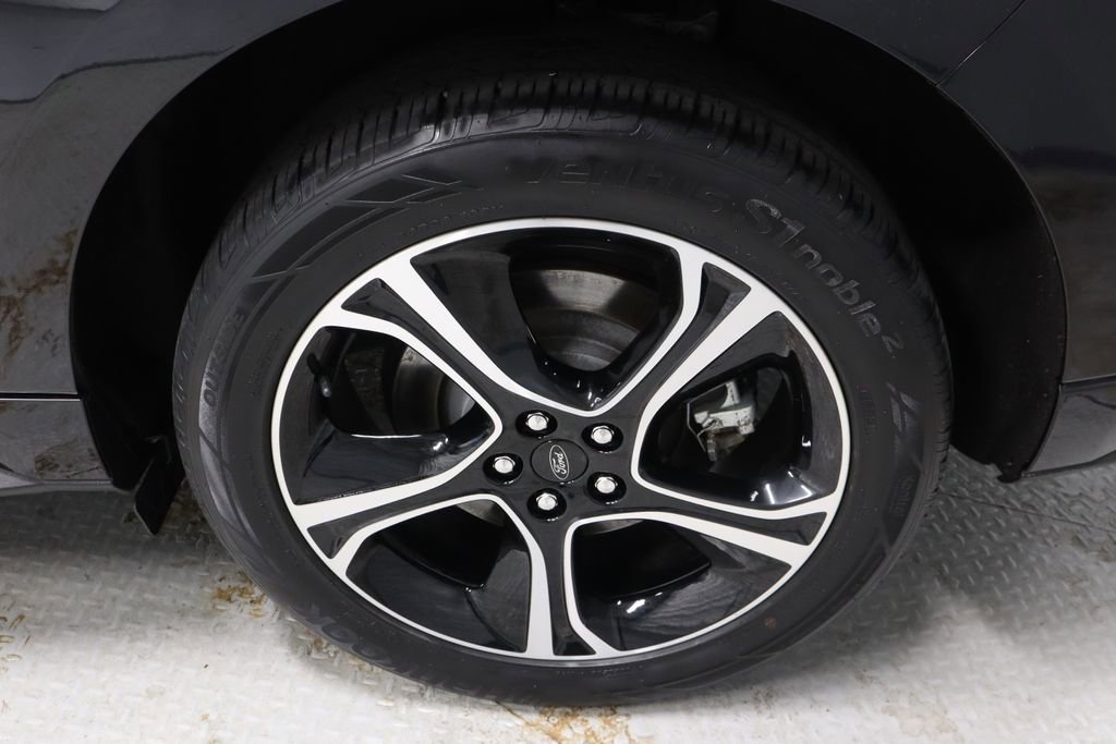 Certified 2023 Ford Edge ST image 19