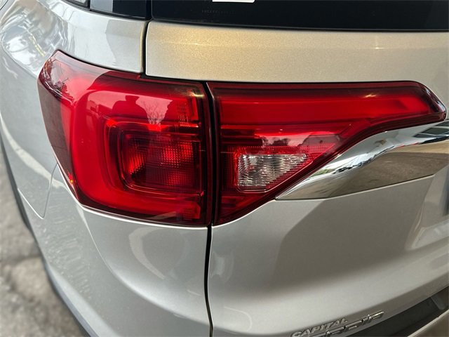 Used 2019 GMC Acadia SLE image 26