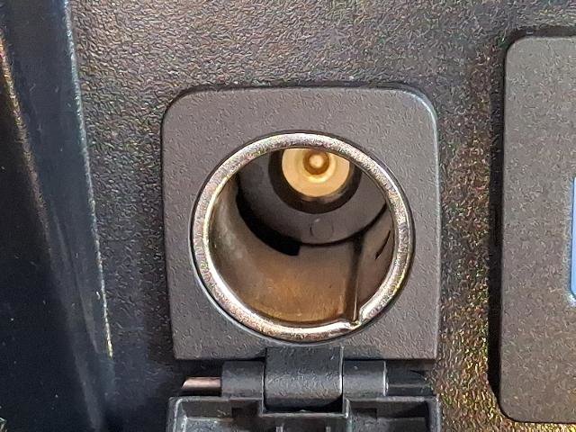 Certified 2022 Ford Explorer XLT image 24