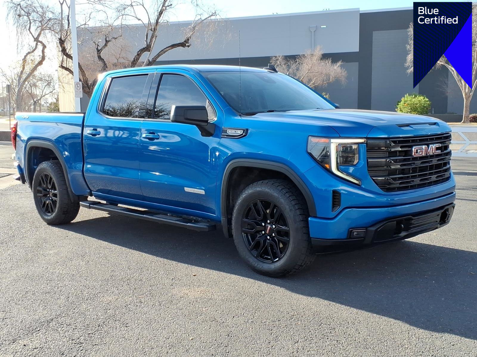 Used 2022 GMC Sierra 1500 Elevation image 1