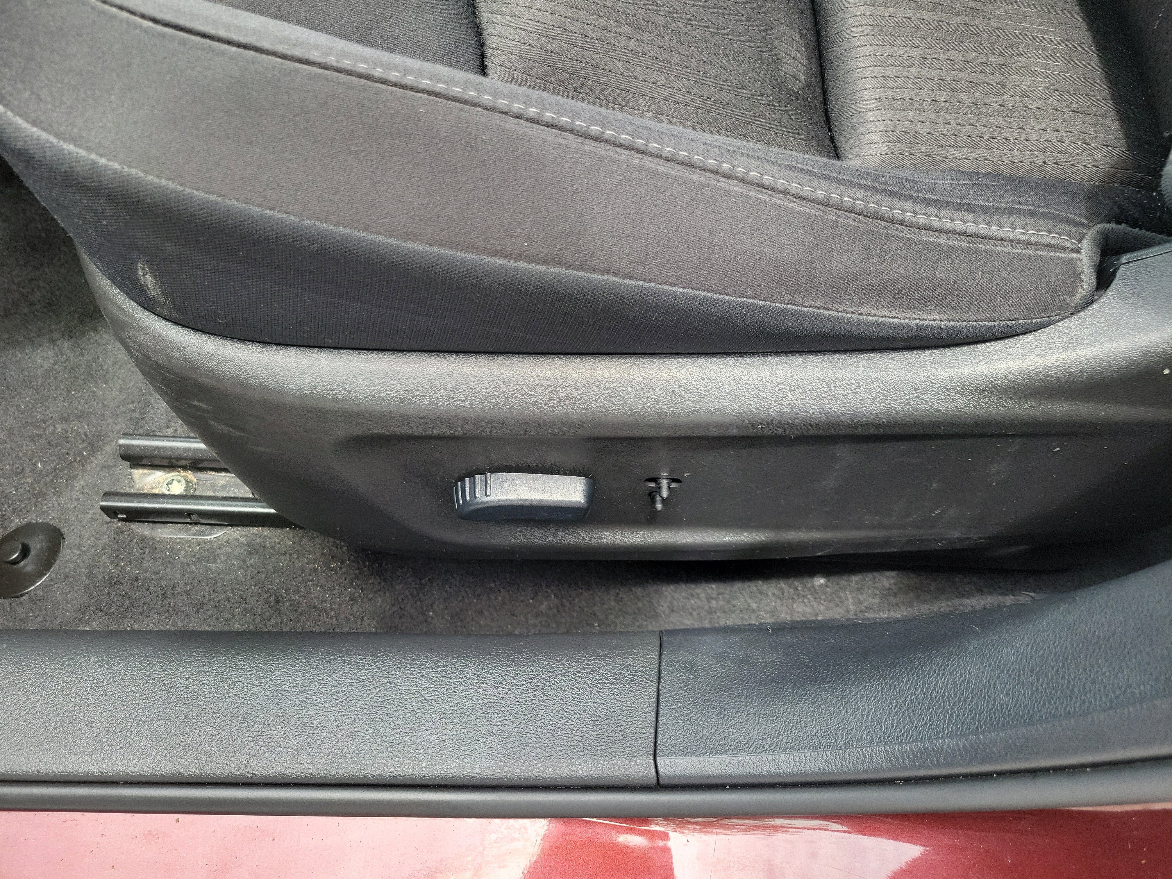 Used 2024 Nissan Altima 2.5 SV FWD image 18