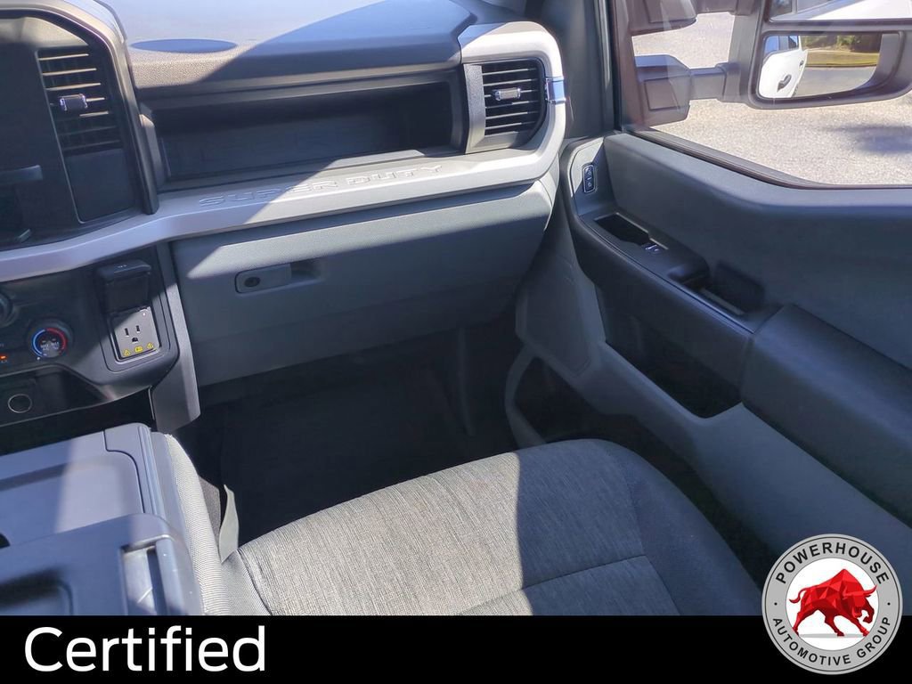 Certified 2023 Ford F250 XL w/ XL Chrome Package image 18
