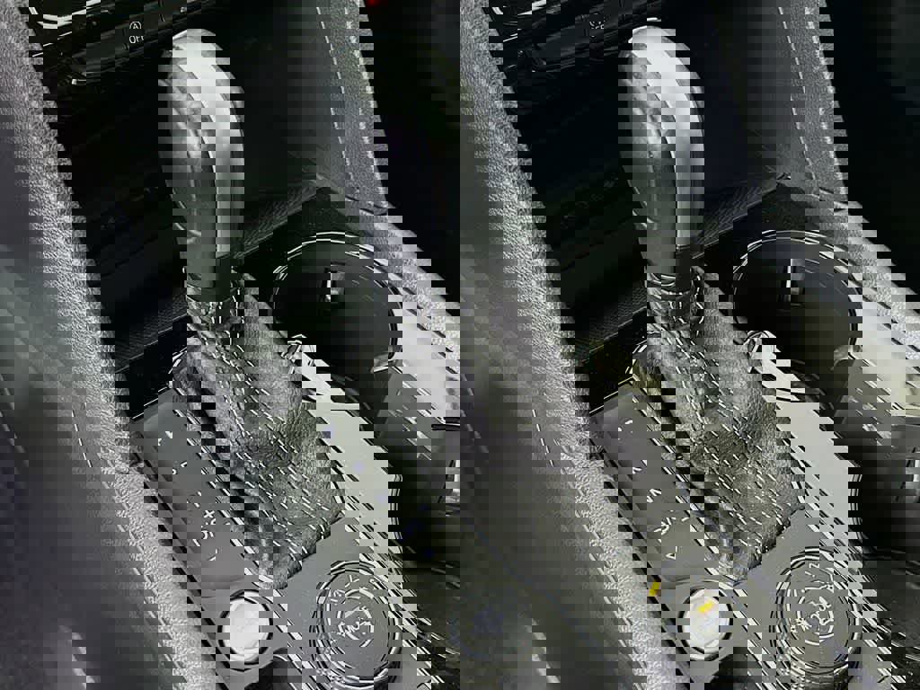 Used 2022 Volkswagen Atlas SEL Premium image 22