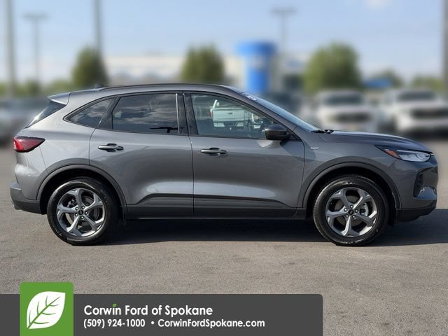 Certified 2025 Ford Escape ST-Line Select AWD/4WD image 11