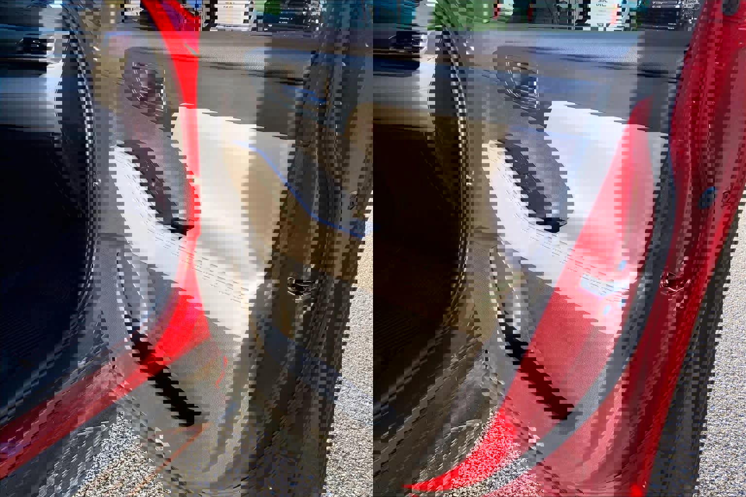 Used 2021 Toyota Highlander XLE image 22