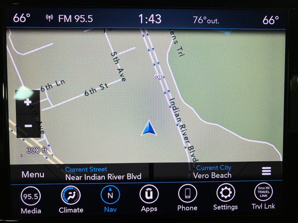 Used 2020 Chrysler Pacifica Touring w/ S Appearance Package image 25