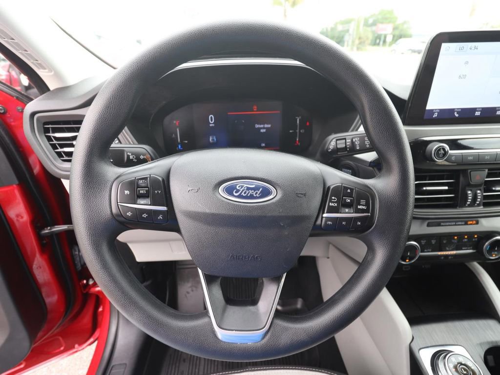 Certified 2025 Ford Escape Active image 16