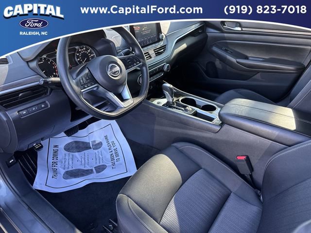 Used 2024 Nissan Altima 2.5 SV image 18