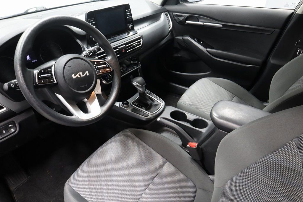 Used 2023 Kia Seltos LX image 22