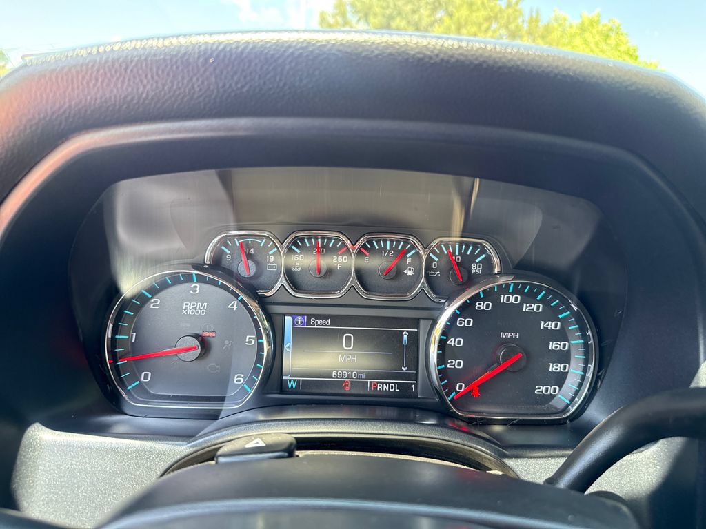 Used 2018 Chevrolet Silverado 2500 LT AWD/4WD image 15