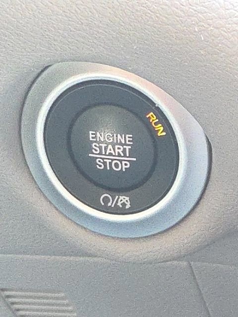 Used 2023 Chrysler Pacifica Touring-L image 43