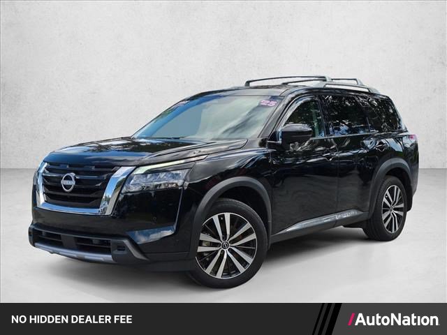 Used 2025 Nissan Pathfinder Platinum w/ Cargo Package