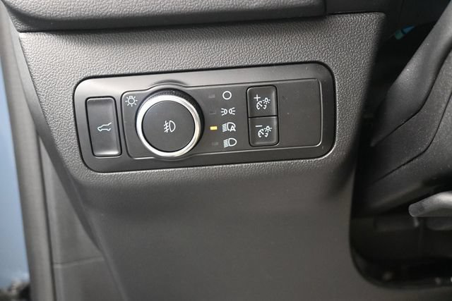 Certified 2025 Ford Escape ST-Line Select AWD/4WD image 8