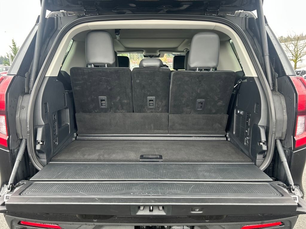 Certified 2025 Ford Expedition Active image 34