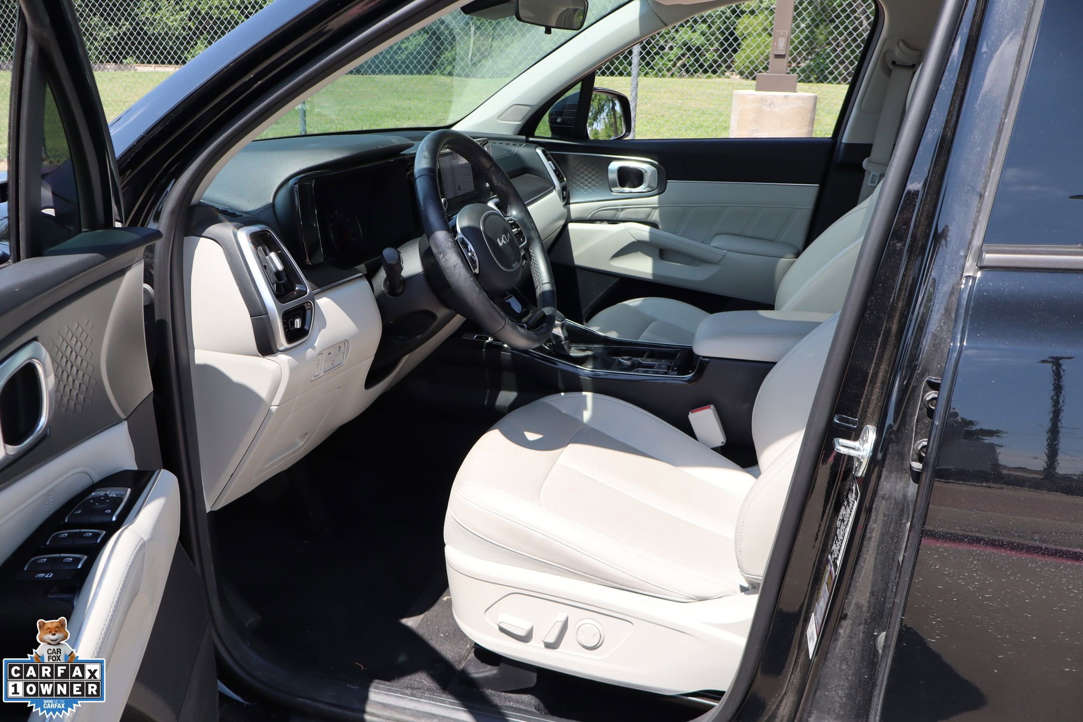 Used 2022 Kia Sorento SX AWD/4WD image 26