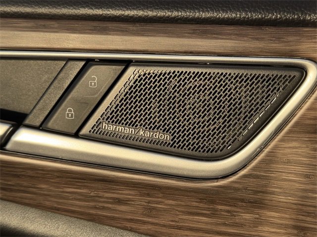 Used 2025 Volkswagen Atlas SEL Premium R-Line image 24