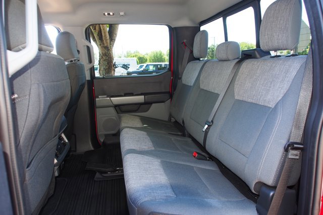 Certified 2024 Ford F250 XLT w/ Camper Package AWD/4WD image 18