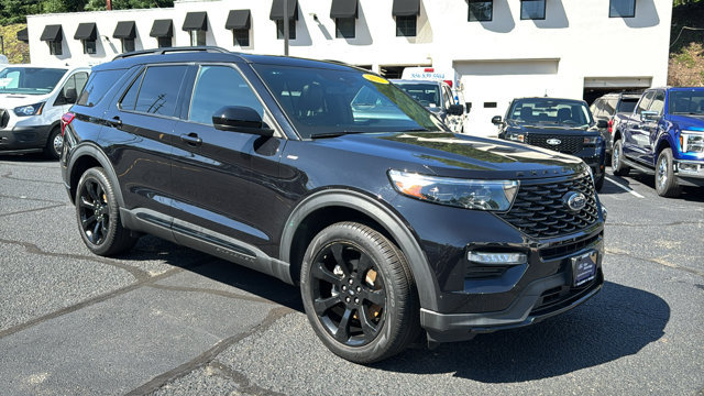 Certified 2023 Ford Explorer ST-Line w/ Class IV Trailer Tow Package AWD/4WD image 3