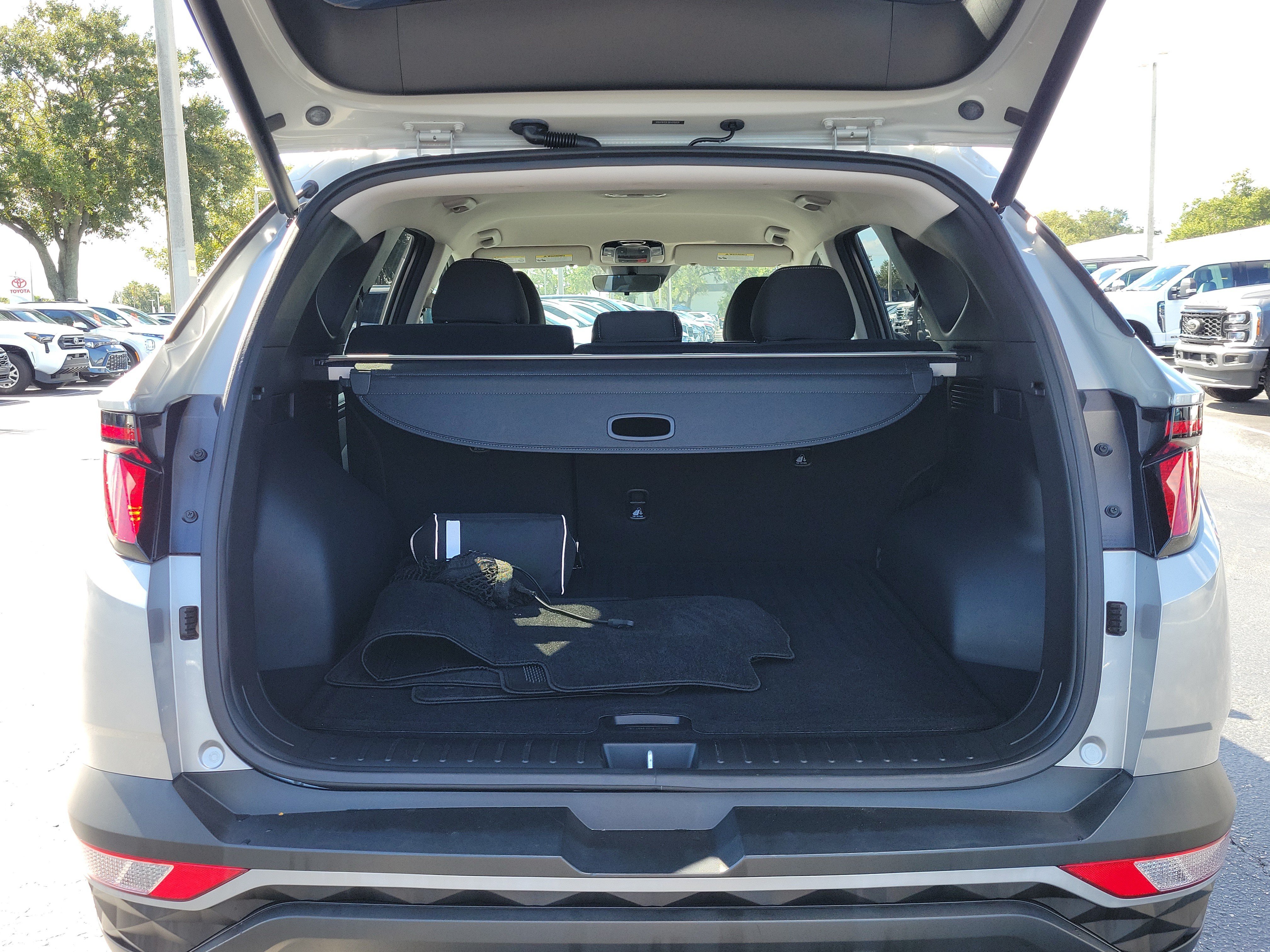 Used 2024 Hyundai Tucson SEL FWD image 9
