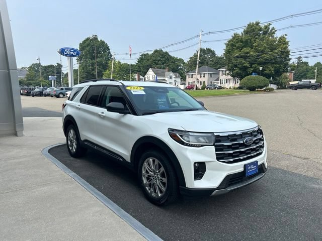 Certified 2025 Ford Explorer Active w/ Active Comfort Package AWD/4WD image 4
