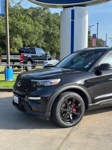 Certified 2023 Ford Explorer ST w/ Equipment Group 401A AWD/4WD image 2