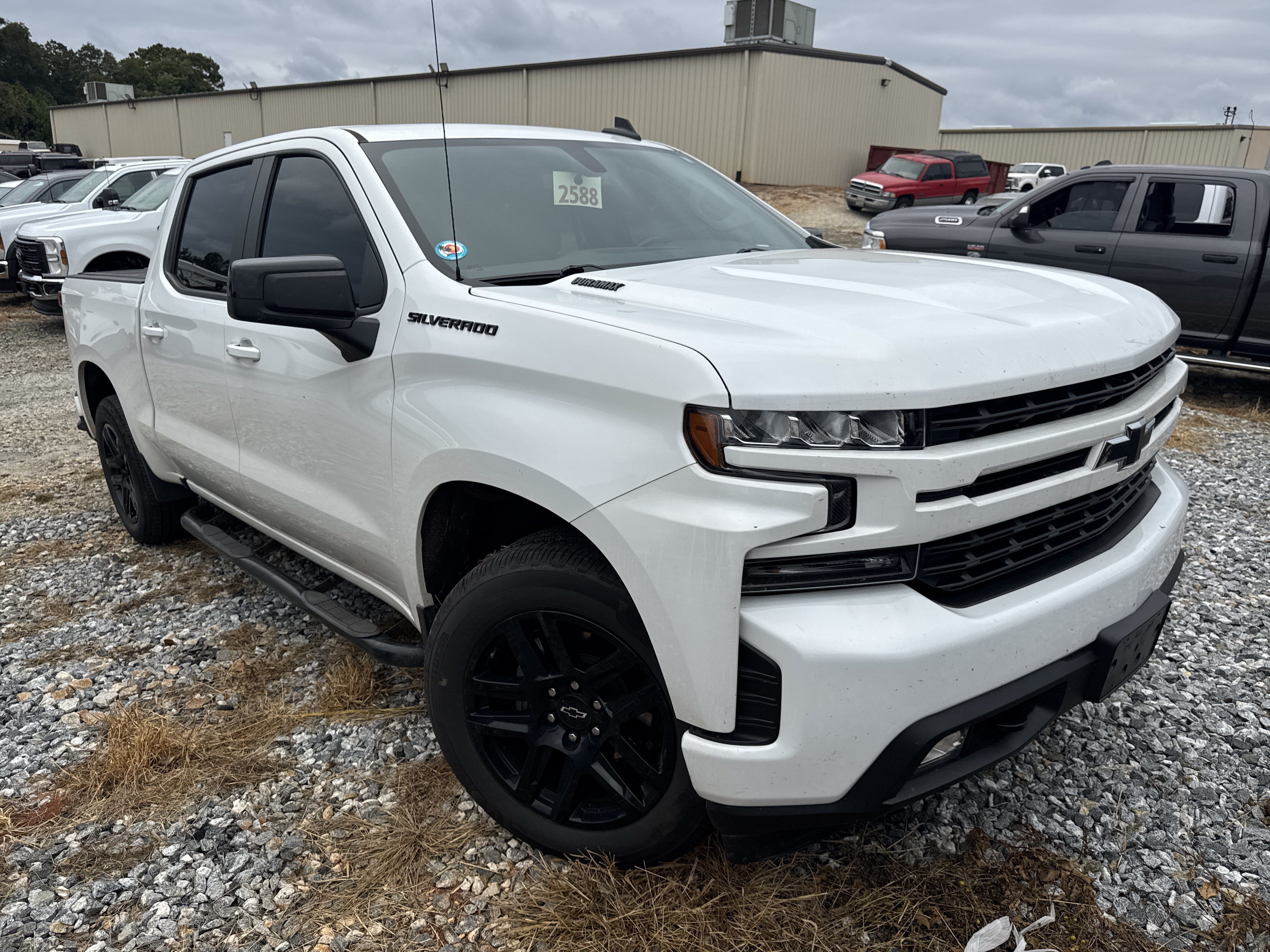 Used 2022 Chevrolet Silverado 1500 RST AWD/4WD image 3