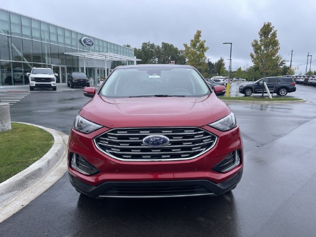 Certified 2024 Ford Edge Titanium AWD/4WD image 8