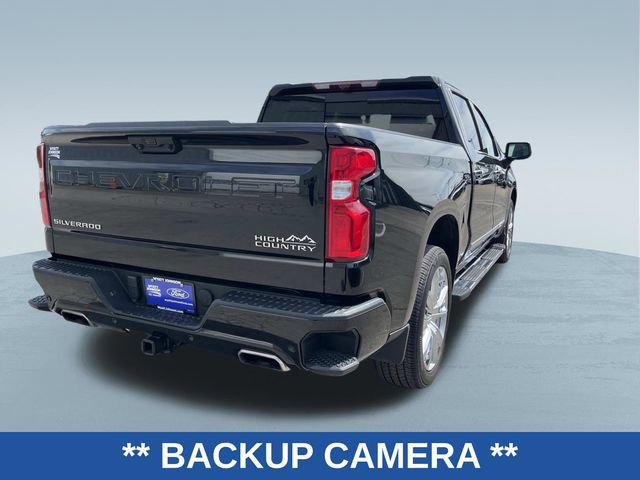 Used 2024 Chevrolet Silverado 1500 High Country w/ High Country Premium Package AWD/4WD image 3