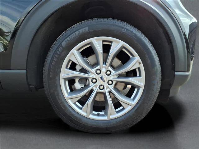 Certified 2022 Ford Explorer XLT w/ Equipment Group 202A image 10