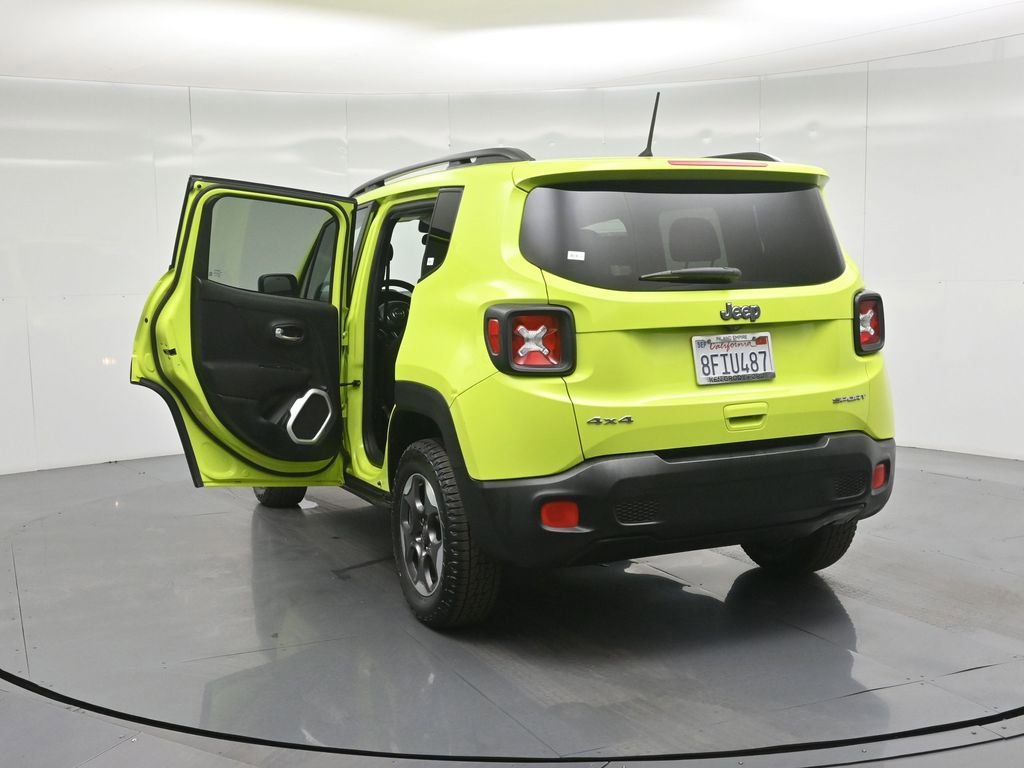 Used 2018 Jeep Renegade Sport w/ Power & Air Group image 32