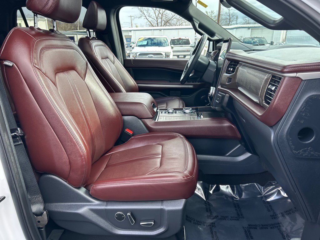 Certified 2023 Ford Expedition Limited image 21
