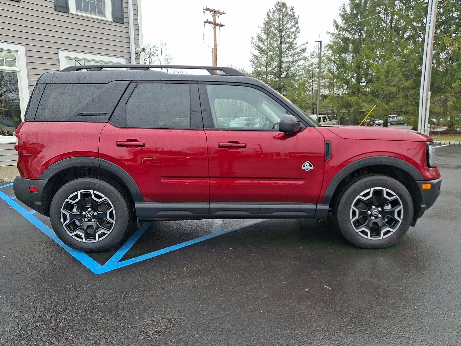 Certified 2025 Ford Bronco Sport Outer Banks w/ Outer Banks Tech Package+ AWD/4WD image 5