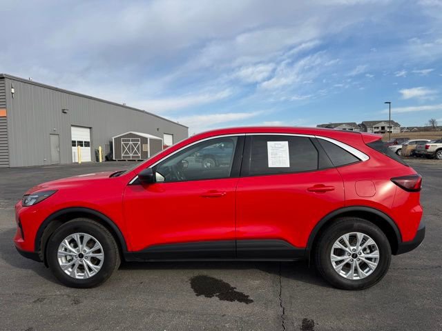 Certified 2024 Ford Escape Active w/ Tech Pack #1 AWD/4WD image 2