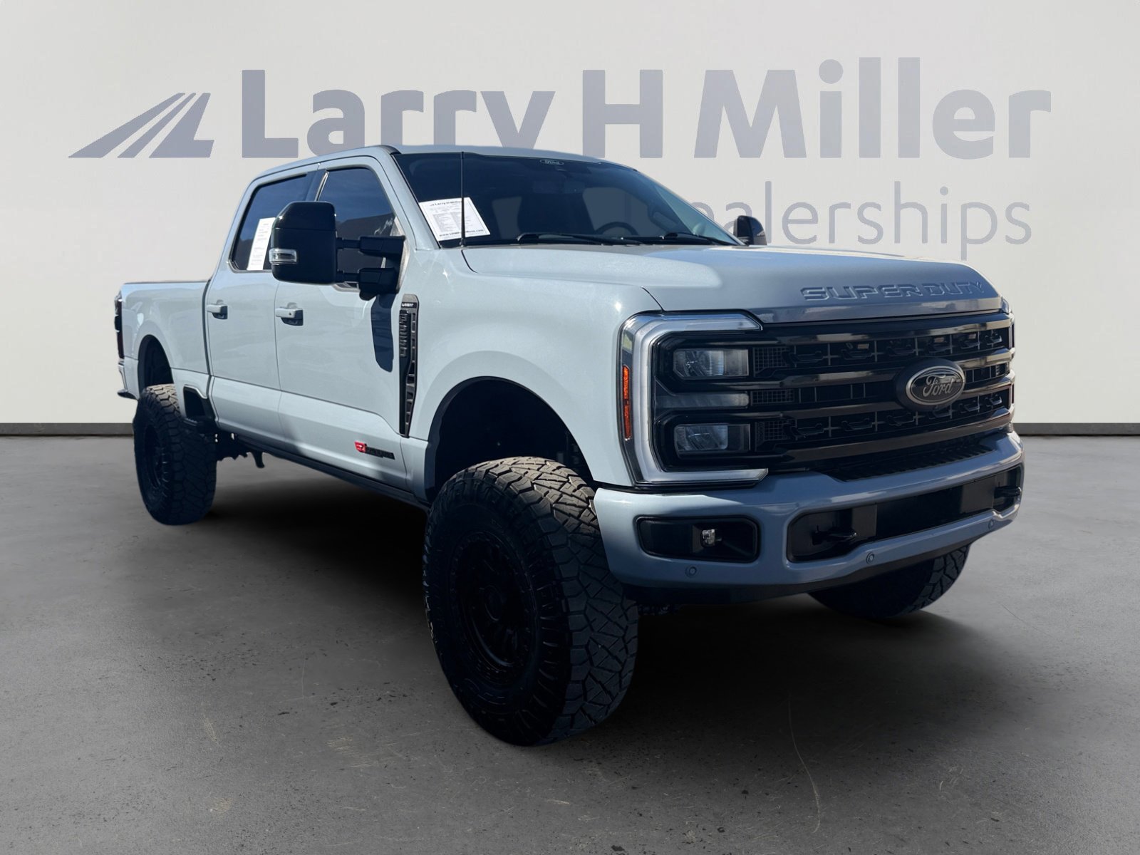 Certified 2024 Ford F250 Lariat w/ Lariat Ultimate Package image 7